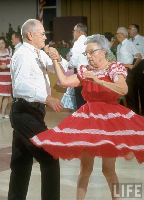 Funny Old People (44 pics) | People dancing, Funny old people, Dance ...