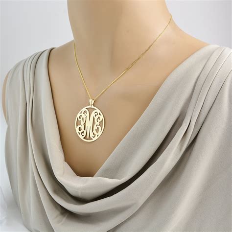 10kt o 14kt Oro Macizo 3 Iniciales Círculo Grande Monogram - Etsy España