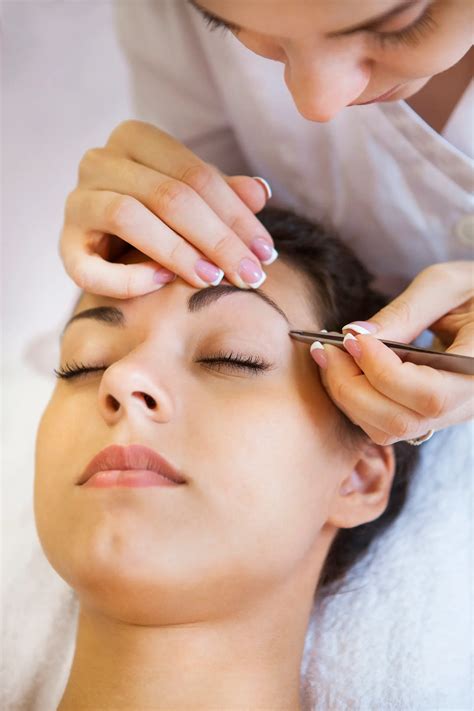 Lash & Brows | Beauty Salon | Hairbenders Studio & Spa | Ellsworth, Maine