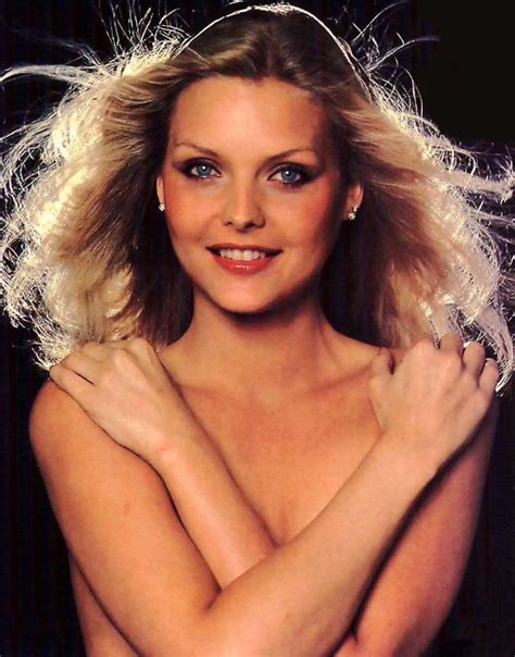 25 Fascinating Photographs of a Young Michelle Pfeiffer in the 1980s and Early 1990s ~ vintage ...