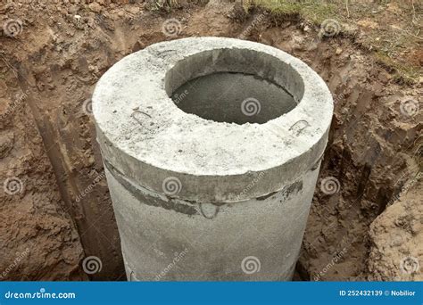 Installation of Underground Tank for Sewage System Stock Image - Image of montage, conduit ...