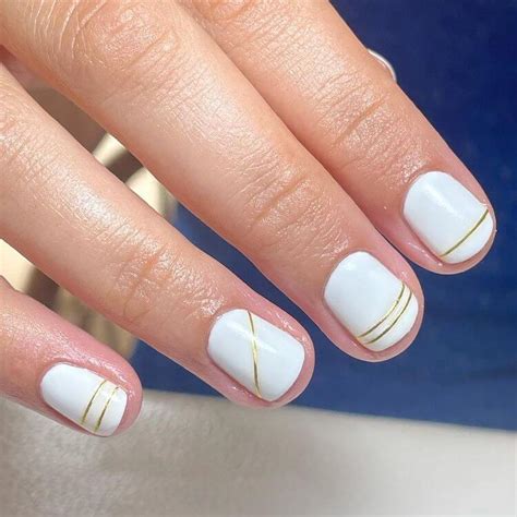 15 White and Gold Nails Perfect for Any Occasion - Beautiful Dawn Designs