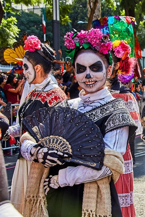 15 of the Best Festivals in the World | Road Affair | Day of the dead, Fun festival, Dia de los ...