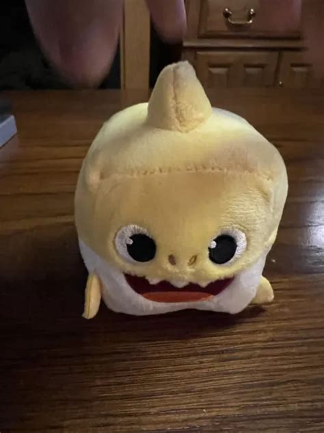 BABY SHARK PINKFONG Cube Official Singing Song Plush Yellow 2 by WowWee $9.99 - PicClick