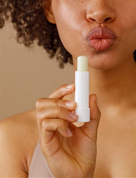 Best Treatment for Wrinkles Above the Lips to Slow Down the Signs of Ageing