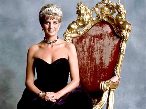 The Story Behind Princess Diana’s Beloved Victor Edelstein Dress