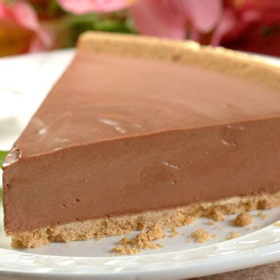 Skinny No-Bake Chocolate Nesquik Cheesecake | Official NESQUIK®