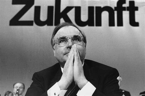 Helmut Kohl, Chancellor Who Reunified Germany, Dies - WSJ