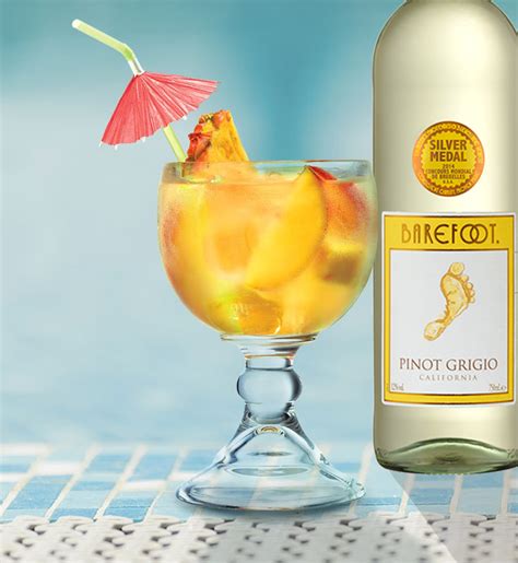 Pinot Grigio Sangria Recipe | Barefoot Wine and Bubbly