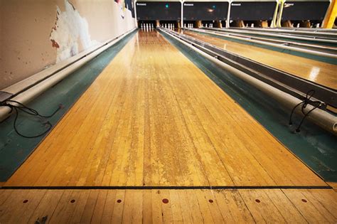 End of an era | Waterloo Bowling Lanes closes its doors fore… | Flickr