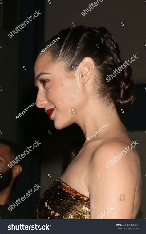 Los Angeles Oct 8 Gal Gadot Stock Photo 495436009 | Shutterstock