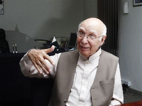 Pakistan welcomes US, Afghanistan security deal: Sartaj Aziz