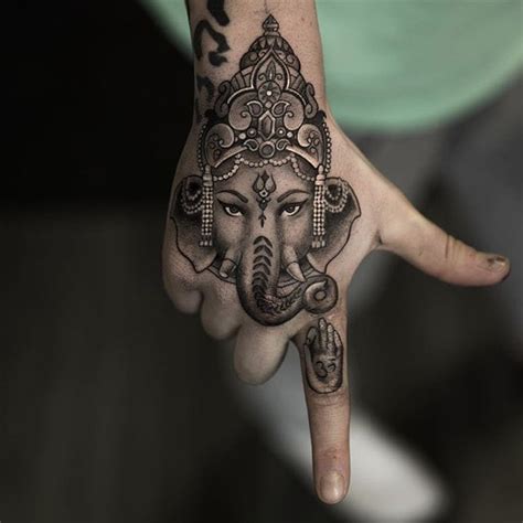 36 tatuajes hindúes con significado de símbolos | Tatuajes.wiki