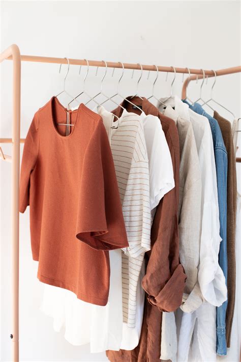 The Ultimate Guide: How to Build a Capsule Wardrobe