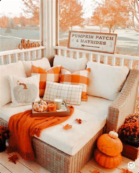 𝙸𝚃𝚂 𝙵𝙰𝙻𝙻 𝚈𝙰𝙻𝙻 ☆ | Fall bedroom decor, Fall room decor, Fall bedroom