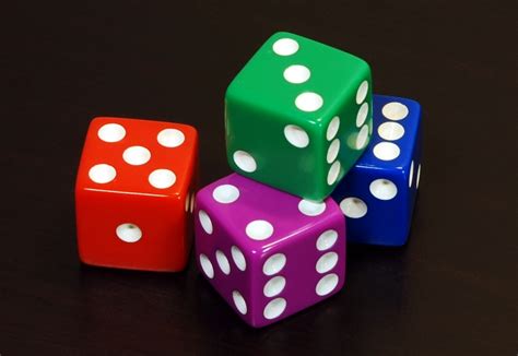 File:6sided dice.jpg - Wikimedia Commons