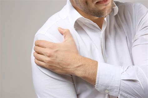 What Can I Do About a Frozen Shoulder?: Damon Christian Kimes, MD ...