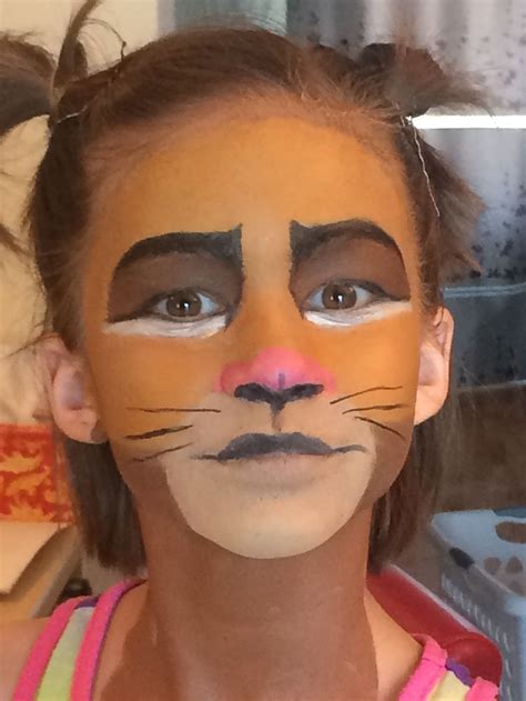 First attempt at doing a Simba makeup for my daughter's school play ...