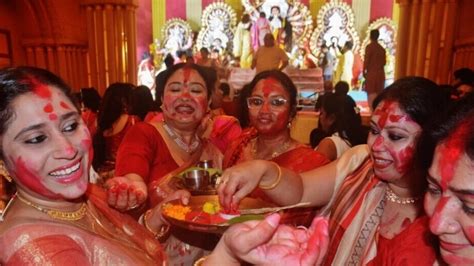 Durga Puja 2023: When is Sindur Khela and how is it celebrated? Know history, rituals, and ...