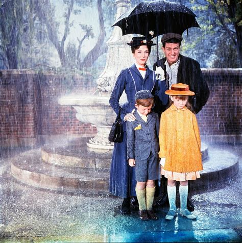 Review: Disney Mary Poppins 50th Anniversary Edition + Bonus Clips and ...