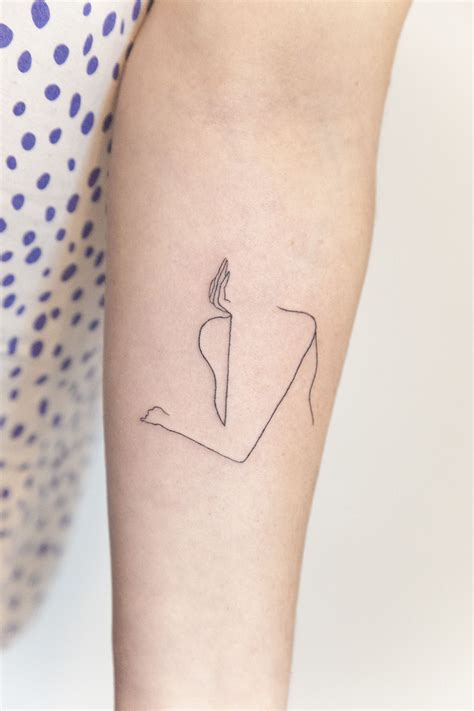 Fine Line Tattoo | Ideias de tatuagens, Tatuagens minimalistas, Tatoo