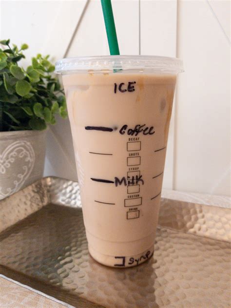 A recipe on how to make your favorite iced drink Comida Do Starbucks ...