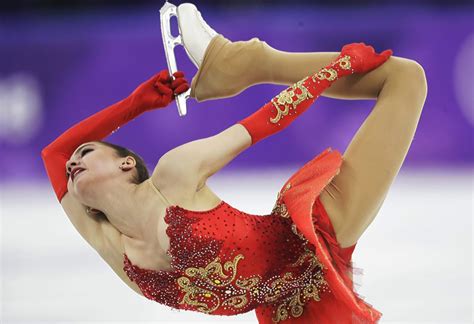 Zagitova edges Medvedeva to win women’s figure skating gold | News, Sports, Jobs - The Daily News