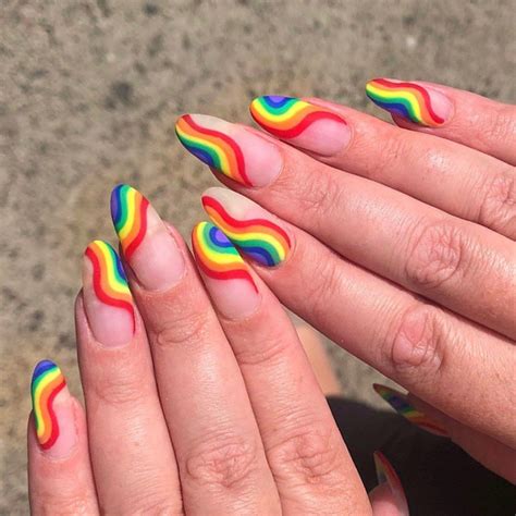 19 Coloridos diseños de uñas que te harán sentir alegre | Vintage nagels, Nagelideeën, Nagels