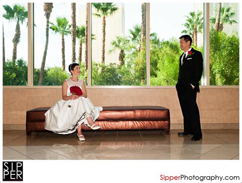 Las Vegas Wedding of Phil + Julia | Mandalay Bay Hotel – Sipper Photography