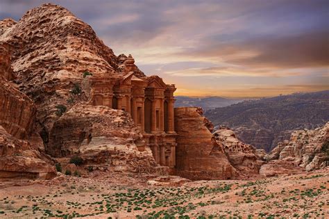 Top 5 must-visit places in Jordan for making your holidays extra special - ViaVii