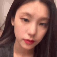 Heavenly Yeji GIF - Heavenly Yeji Itzy - Discover & Share GIFs