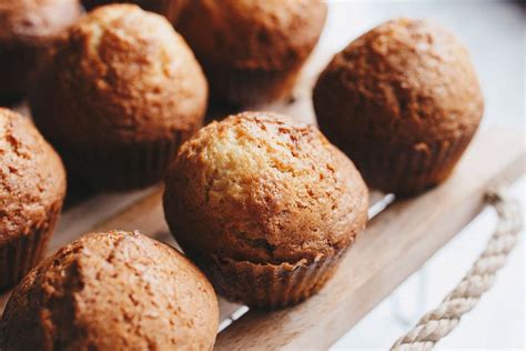 Cupcake Muffins with Vanilla in the ceramic bowls - Creative Commons Bilder