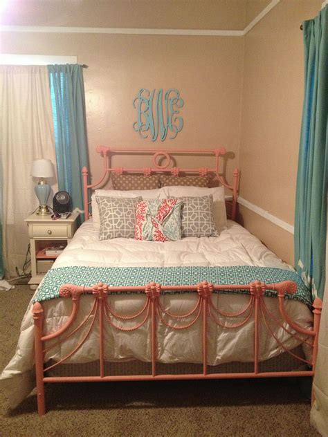 Coral Teal Bedroom - mobinspire