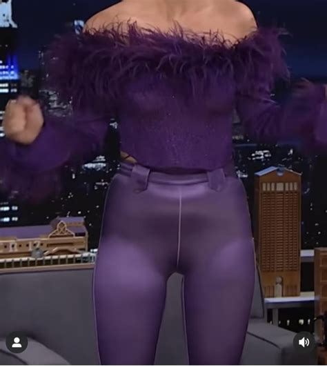 Purple pants that Millie Bobby brown wore on the tonight show : r/findfashion