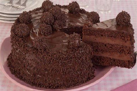 Dicas e truques: Faça um bolo de aniversário de chocolate perfeito em casa!