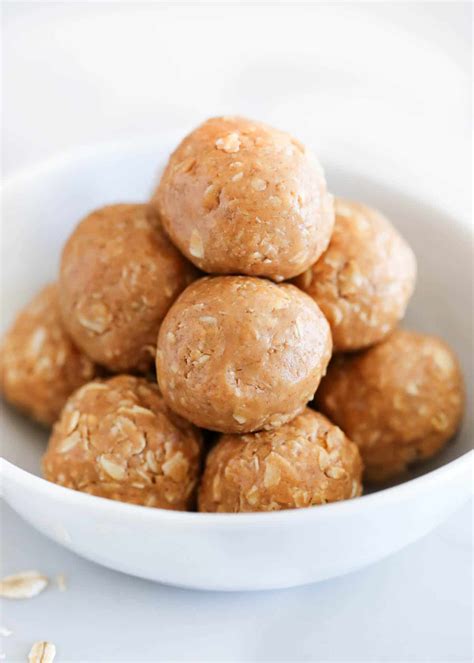 3-Ingredient Peanut Butter Oatmeal Balls - I Heart Naptime