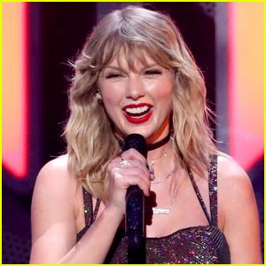 Taylor Swift’s ‘Folklore’ Remains at No. 1 For Second Week on Billboard 200 Chart! | Music ...
