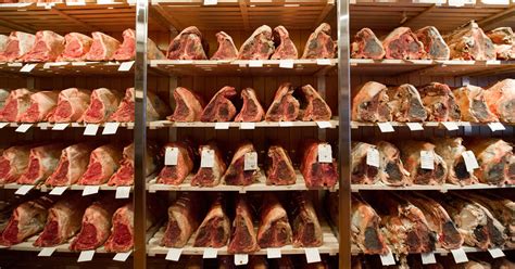 How to Dry-Age Steak: Everything to Know About Dry-Aged Steaks - Thrillist