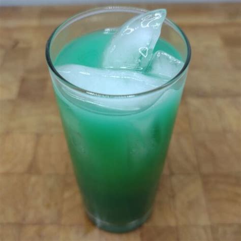 15+ Awesome Green Cocktails | Occasional Cocktails