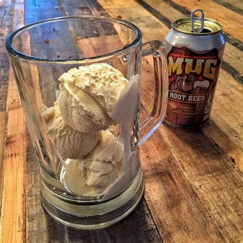 Raise your mugs and celebrate Root Beer Float Day | DBedalyn.com