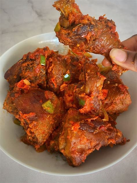 Peppered Chicken with the BEST Spicy Bell Pepper sauce - Nigerianfoodiehub | Recipe | Stuffed ...