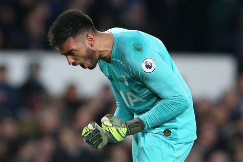 FPL experts’ squad: Gazzaniga gets the gloves