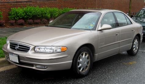 2004 Buick Regal - Information and photos - MOMENTcar