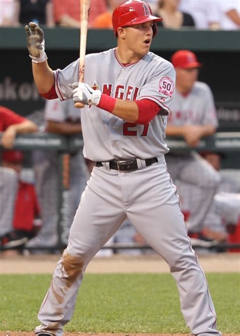 Mike Trout Height, Weight, Age, Spouse, Facts, Biography