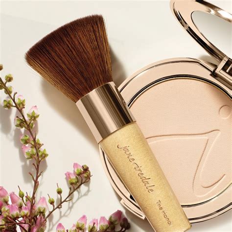 Not sure how to best apply powder foundation like PurePressed Base? A ...