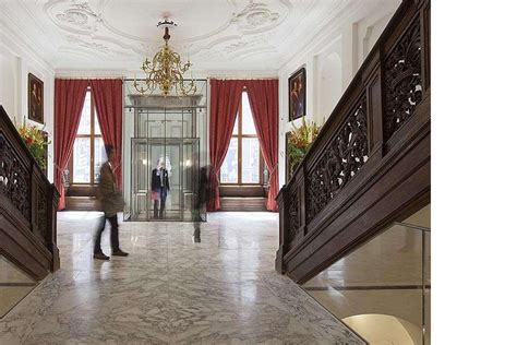 A tour of the Mauritshuis museum renovated by Hans van Heeswijk Architects | Floornature