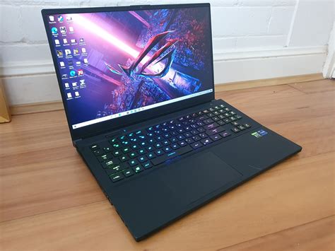 Asus ROG Zephyrus S17 review: This gaming laptop oozes luxurious power | PCWorld