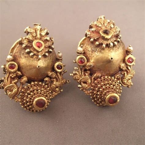 KARNATAKA EARRINGS | Silver jewellry, Precious jewelry, Ancient jewelry