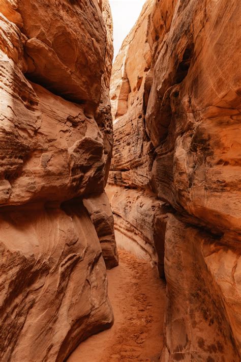 White Domes Trail: Unique Hike in the Valley of Fire State Park