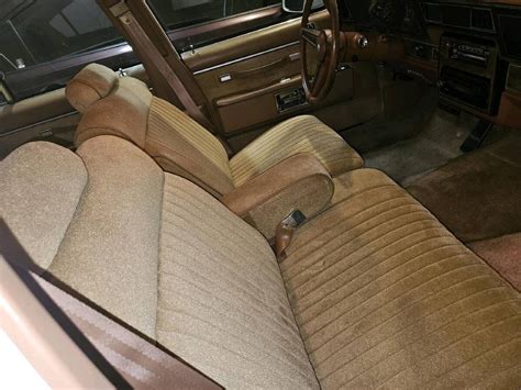 1989 Pontiac Safari interior | Barn Finds